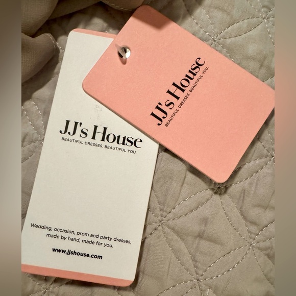 JJs House Mother of the Bride Pantsuit With Beading NWT - Picture 8 of 9